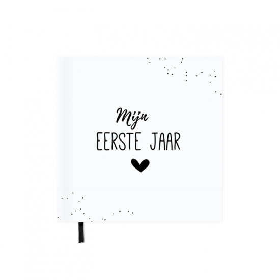 Eerste jaarsboek witte achtergrond 768x768
